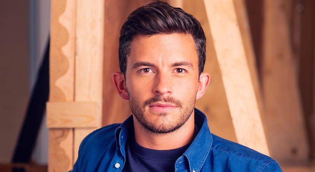 Jonathan Bailey is an English actor who plays the role of Viscount Anthony ...